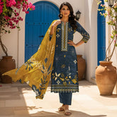 Digital Printed Khaddar 3 Piece Suit – Trendy Winter Collection for Women ❄️